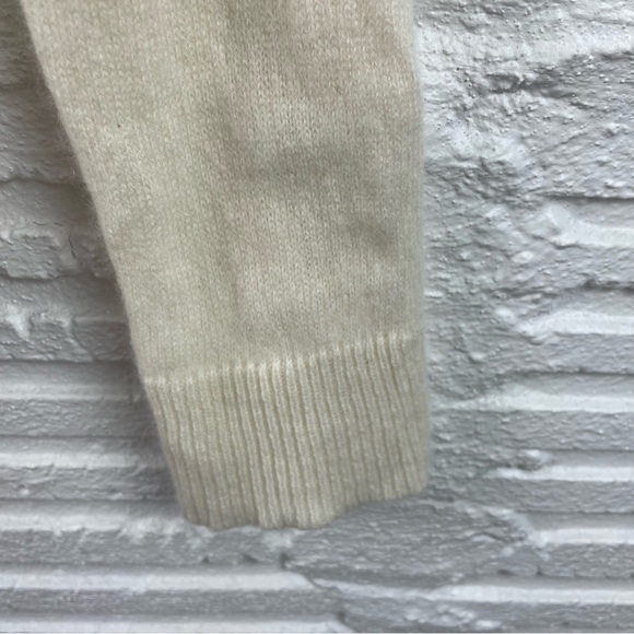 Charter Club Luxury 100% Cashmere Sweater Cream Ruffle Quiet Luxury Soft Girl M - Picture 5 of 13